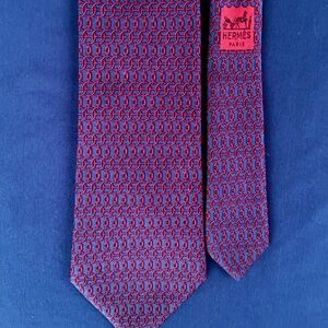 Hermès Red and Navy Blue Geometric Men's Tie